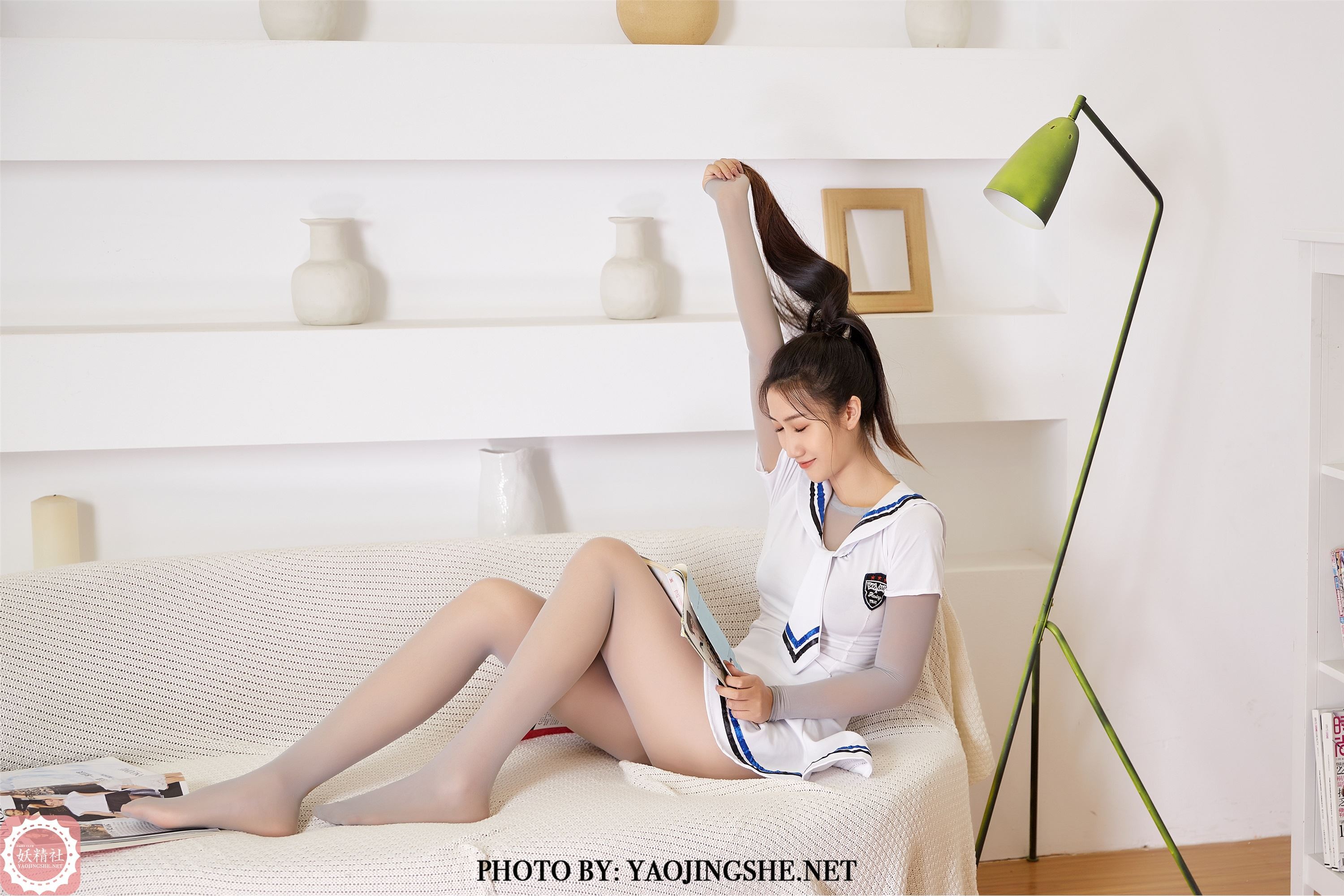 YAOJINGSHE 妖精社 T2018《思文-书柜前》